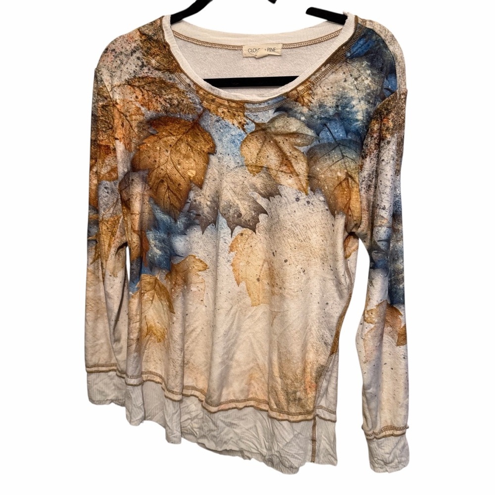 Clover & Pine size medium cream leaf print 3 quarter sleeve top